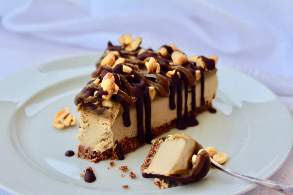 Snickers-vegan-cru